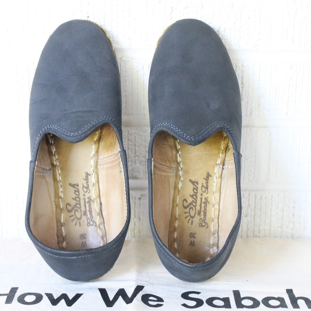 Sabah Flats Turkish Baleen Blue Nubuck Leather W 39 / 8 (they fit more like 7)